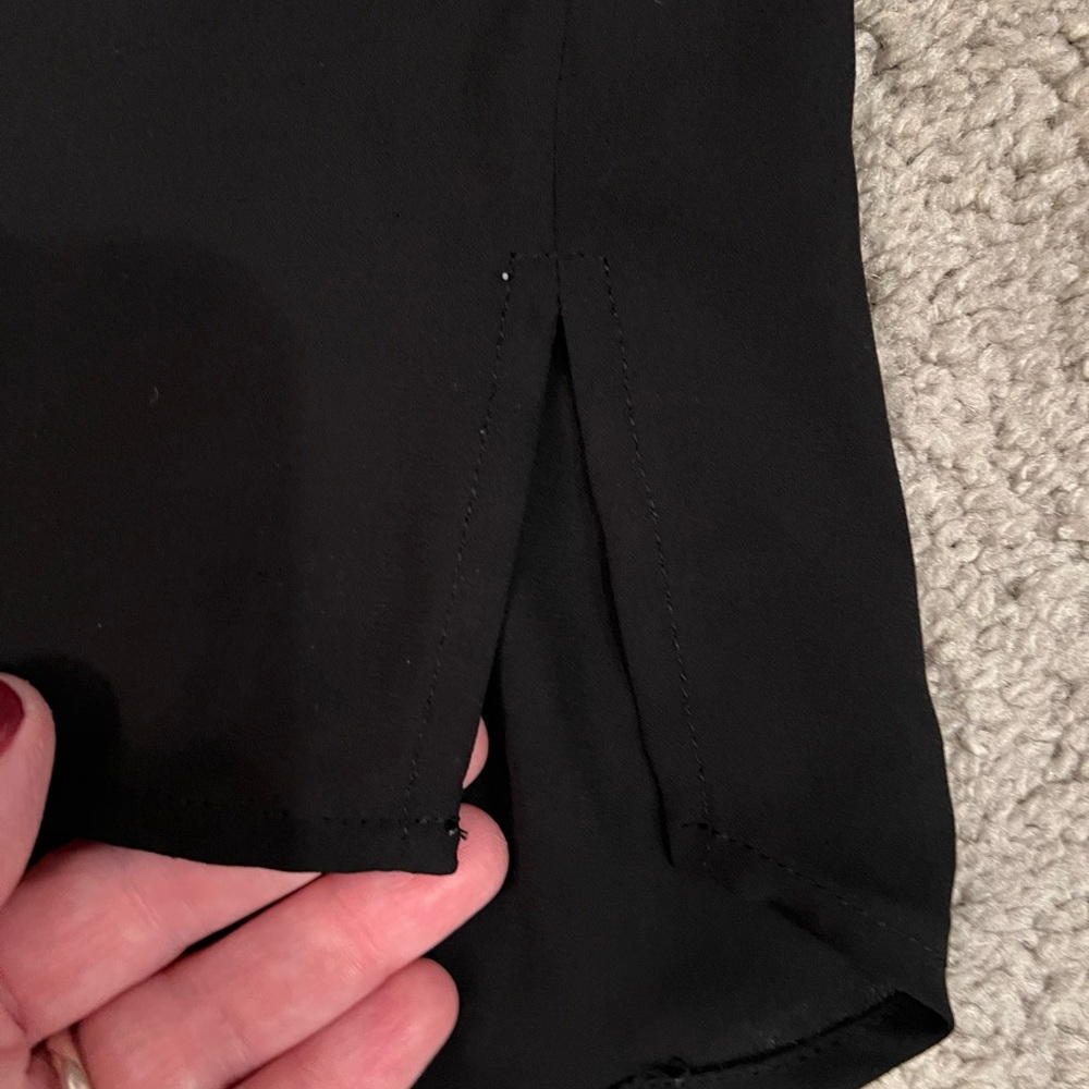 Express Women's Black V-Neck Top - Picture 2 of 4